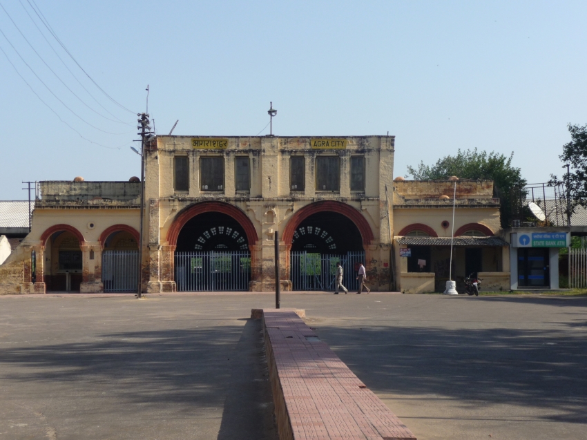 भारतीय रेलवे के इतिहास की याद दिलाता है आगरा का हेरिटेज सिटी स्टेशन