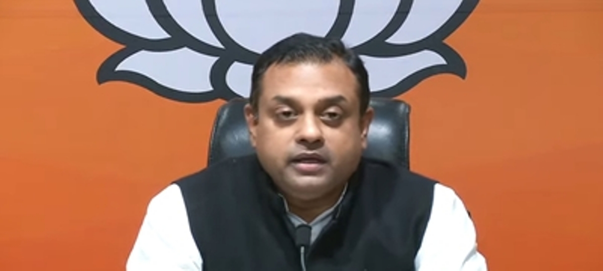 कोरोना महामारी  को लेकर राजनीतिक तकरार बढ़ी