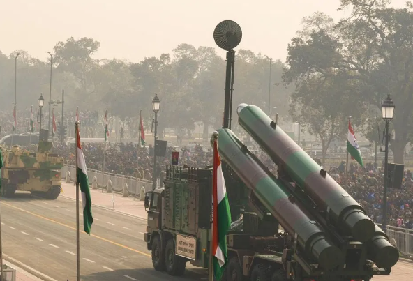 Arms Import - भारत 2023 में वैश्विक स्तर पर चौथा सबसे बड़ा सैन्य खर्च करने वाला देश था