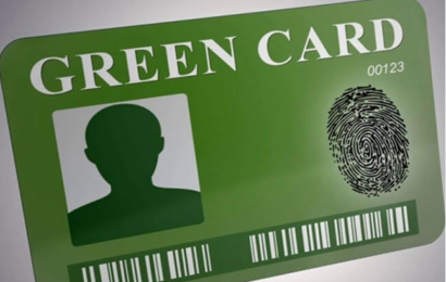 Green Card 410x260 - US Green Cards के इंतजार में हैं 12 लाख भारतीय पेशेवर