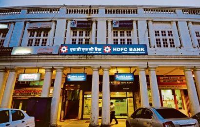 HDFC PHOTO 410x260 - HDFC बैंक और LIC भारत की सबसे बड़े लाभार्थी उभरती कम्पनियाँ