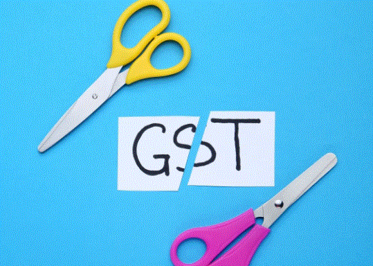 GST दरों में कटौती 2025 भारत से उपभोक्ता और व्यवसायी लाभान्वित होंगे।