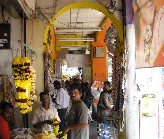 ब्रिकफील्ड्स: कुआलालंपुर में भारत की खुशबू
